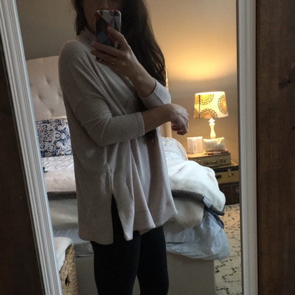 Anthropologie sweater - Picture 2 of 3